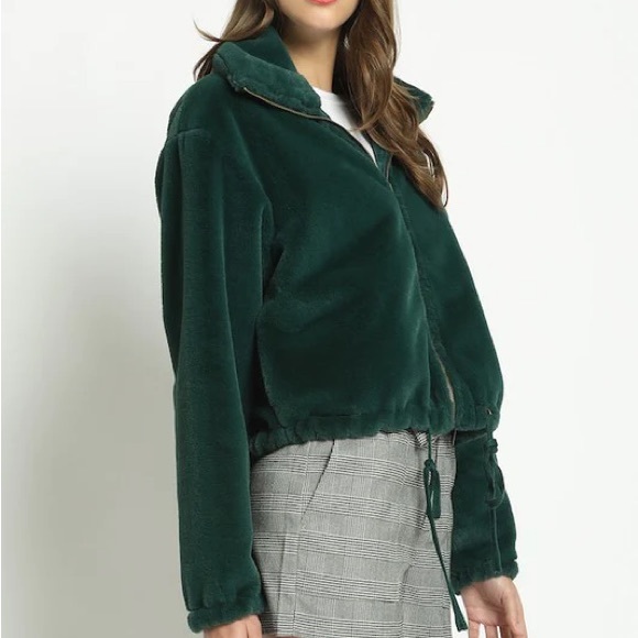 Faux Fur Zip Up - Picture 4 of 5